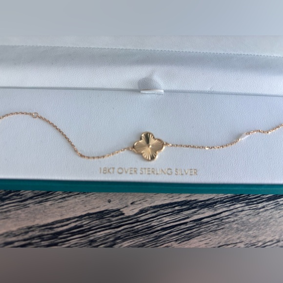 Rachel Zoe Gold Clover Bracelet - Picture 1 of 3